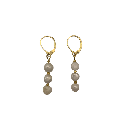 Earrings | prettiest pearly gold