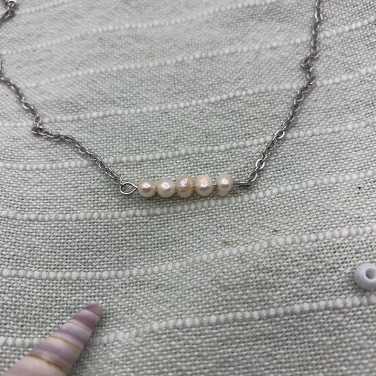 Necklace | pretty pearly