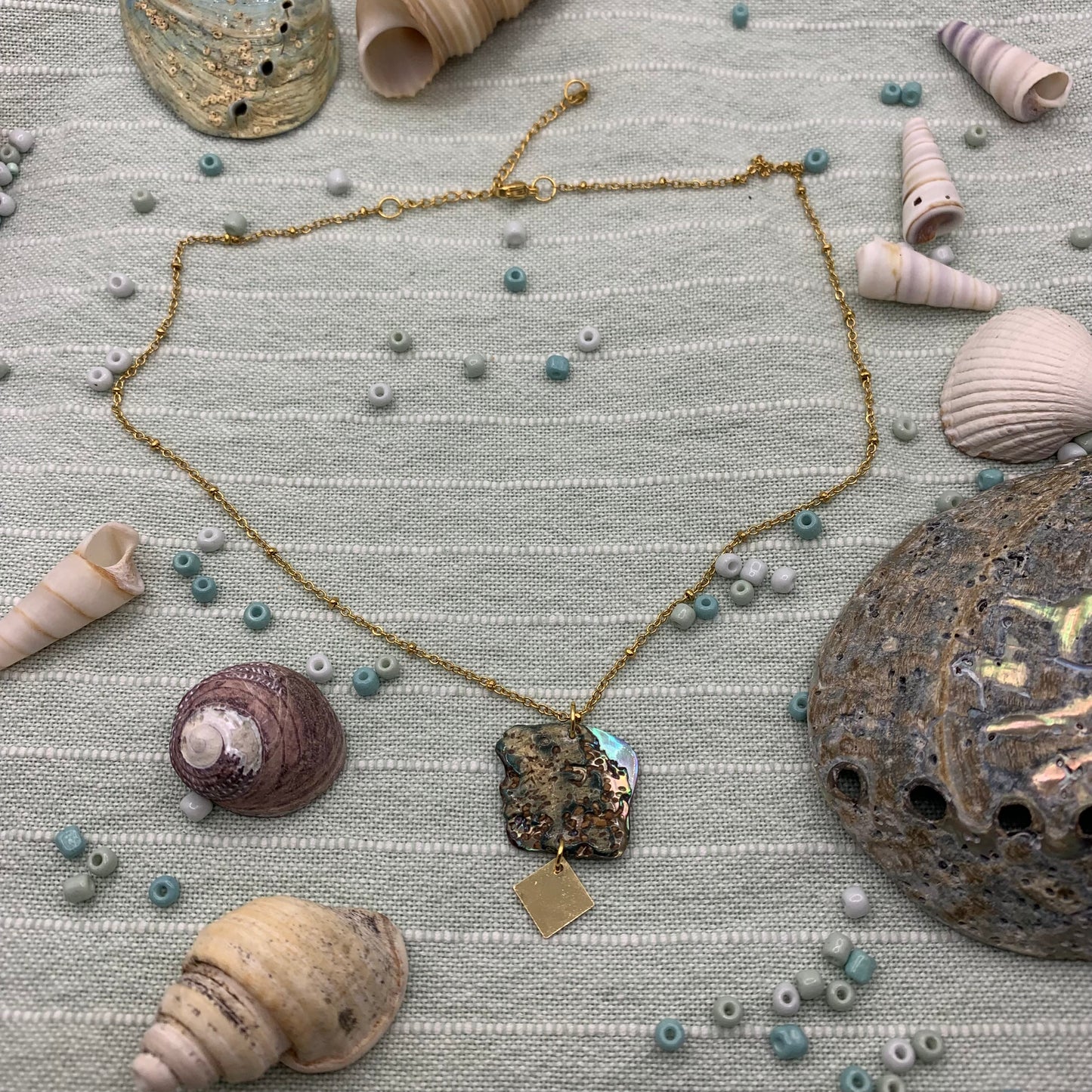 Halskette | Paua-Muschel 40 cm aus goldenem Edelstahl mit Anhänger